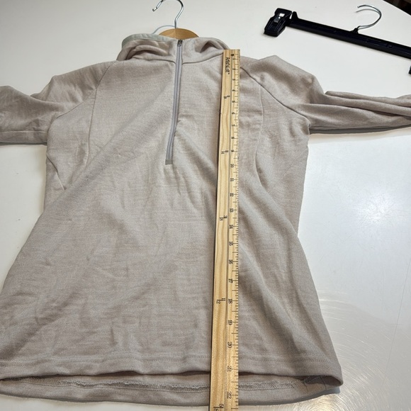 Icebreaker Sport 320 Cream Zip Up Sweater with Hood - Picture 7 of 8